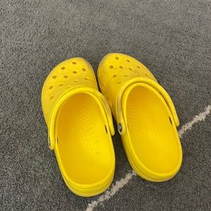 Yellow Crocs 💛